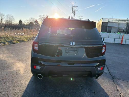 2025 Honda Passport AWD Black