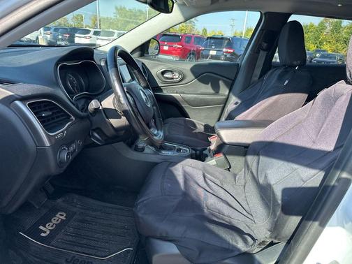 2020 Jeep Cherokee Latitude Lux