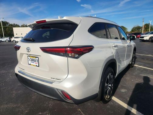 2023 Toyota Highlander XLE
