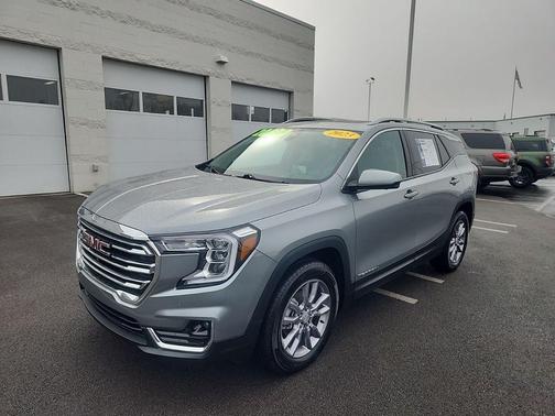 2023 GMC Terrain SLT