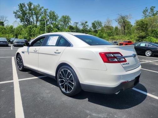 2018 Ford Taurus Limited