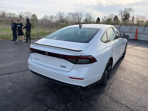 2024 Honda Accord Hybrid Sport-L