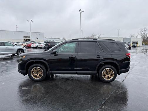 2024 Honda Pilot TrailSport