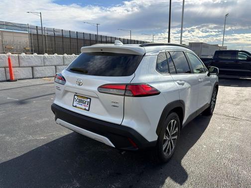 2022 Toyota Corolla Cross XLE