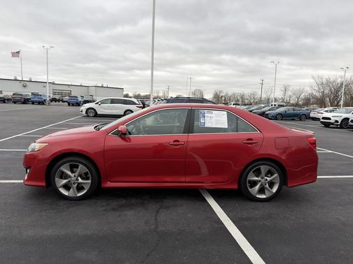 2014 Toyota Camry SE