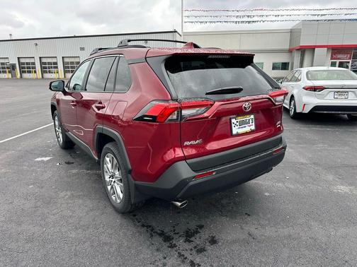 2025 Toyota RAV4 XLE Premium