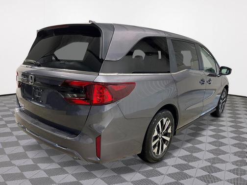 Modern Steel 2026 Honda Odyssey EX-L