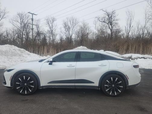 2025 Toyota Crown Platinum