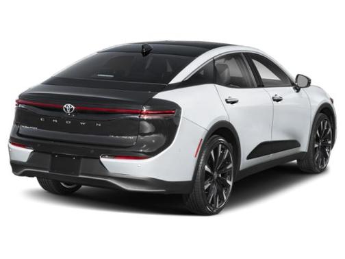 2025 Toyota Crown Platinum