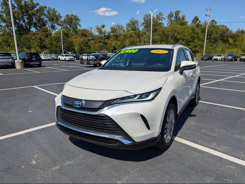 2022 Toyota Venza XLE