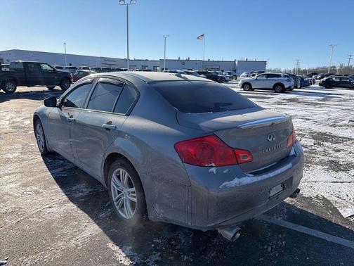 2013 INFINITI G37x Base