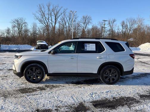 2023 Honda Pilot AWD Sport