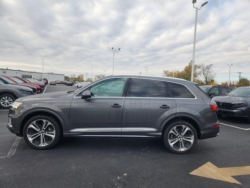 2021 Audi Q7 55 Premium Plus
