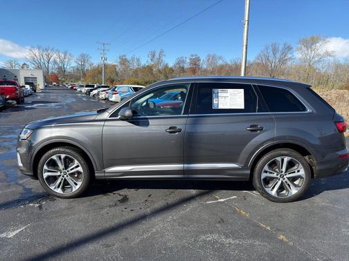 2021 Audi Q7 55 Premium Plus