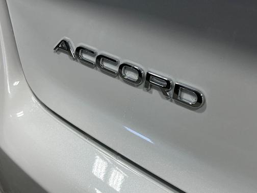 Platinum 2026 Honda Accord Hybrid EX-L