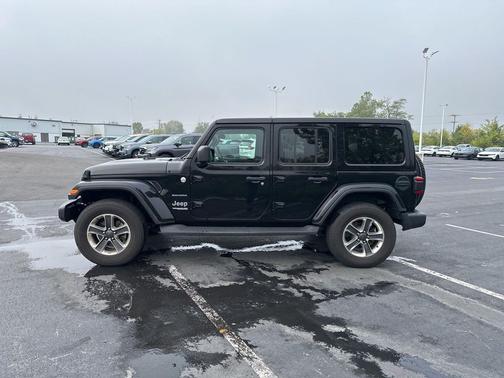 2020 Jeep Wrangler Unlimited Sahara