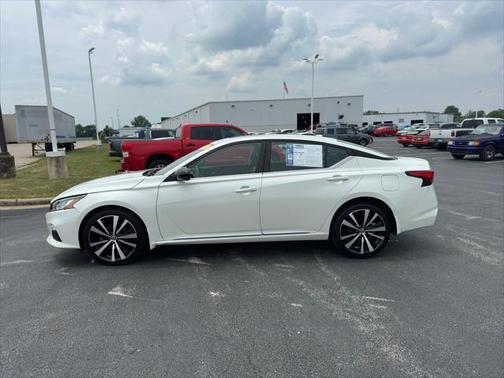 2020 Nissan Altima SR Intelligent AWD