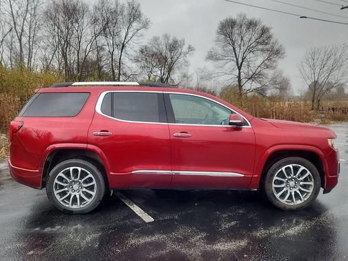 2021 GMC Acadia Denali