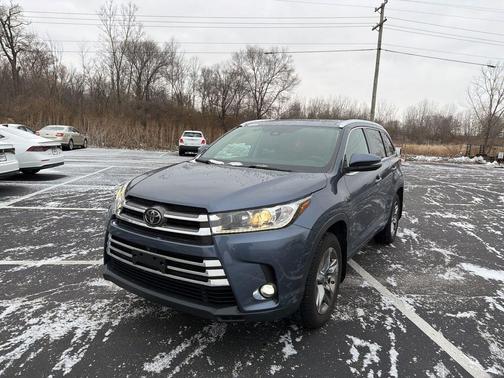 2019 Toyota Highlander Limited Platinum