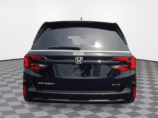 Crystal Black Pearl 2026 Honda Odyssey Elite