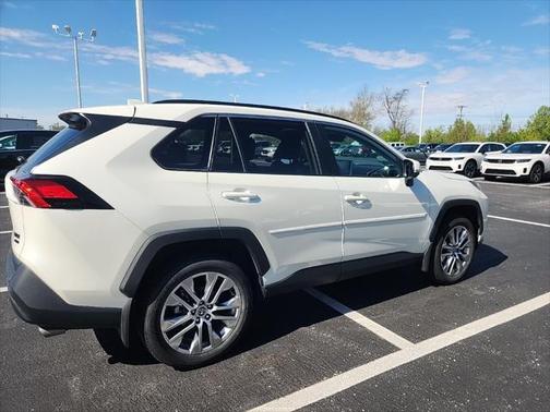 2022 Toyota RAV4 XLE Premium