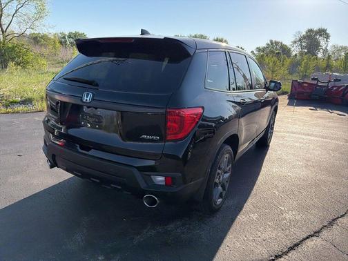 Crystal Black Pearl 2022 Honda Passport AWD EX-L