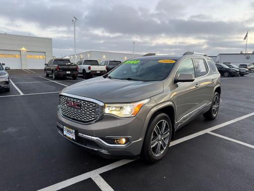 2019 GMC Acadia Denali