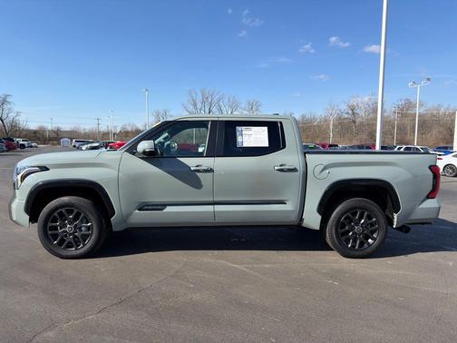 2024 Toyota Tundra Platinum