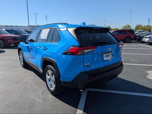 2020 Toyota RAV4 XLE