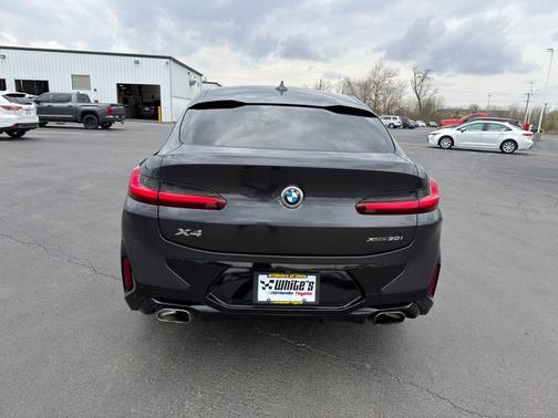 Dark Graphite Metallic 2022 BMW X4 xDrive30i