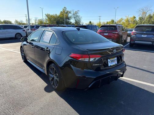 2024 Toyota Corolla Hybrid SE