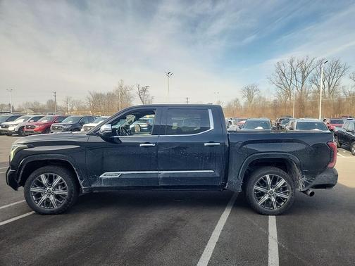 2022 Toyota Tundra Hybrid Capstone