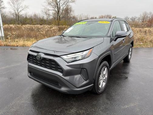 2024 Toyota RAV4 XLE