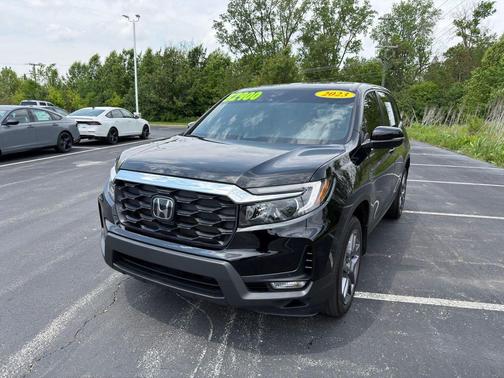 Crystal Black Pearl 2023 Honda Passport AWD EX-L