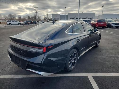 2025 Hyundai SONATA SEL