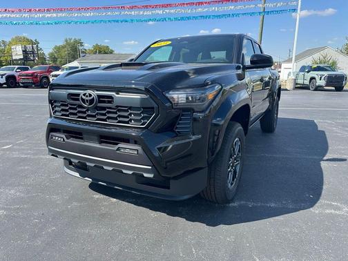 2025 Toyota Tacoma TRD Sport