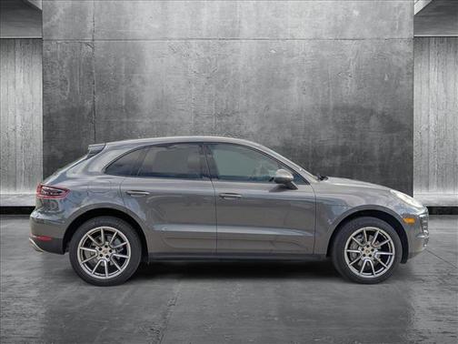 2015 Porsche Macan S