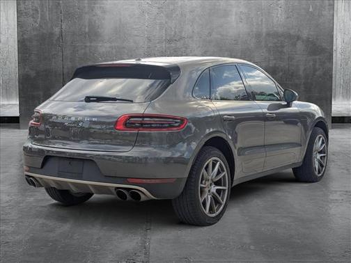 2015 Porsche Macan S