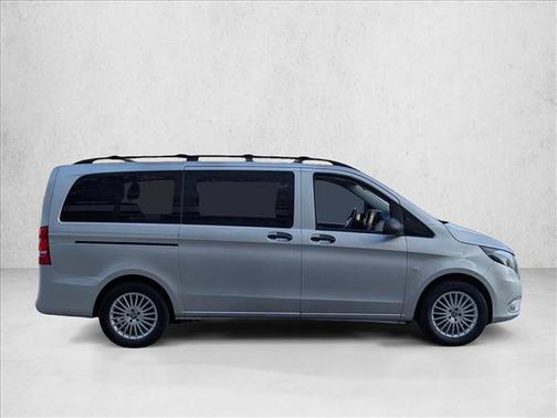 2019 Mercedes-Benz Metris Base