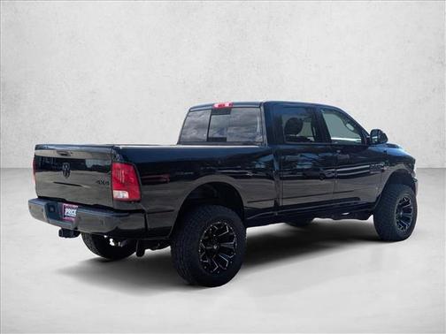 2017 RAM 2500 Big Horn Crew Cab 4x4 6'4' Box