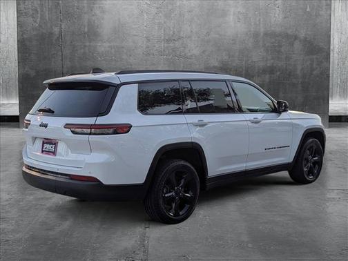 2023 Jeep Grand Cherokee L Altitude