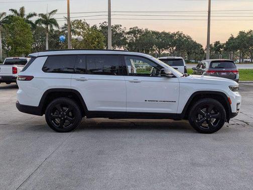 2023 Jeep Grand Cherokee L Altitude