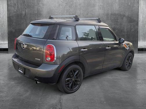 2012 MINI Cooper Countryman Base