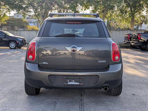 2012 MINI Cooper Countryman Base