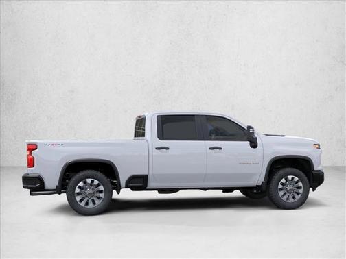 Summit White 2026 Chevrolet Silverado 2500 Custom