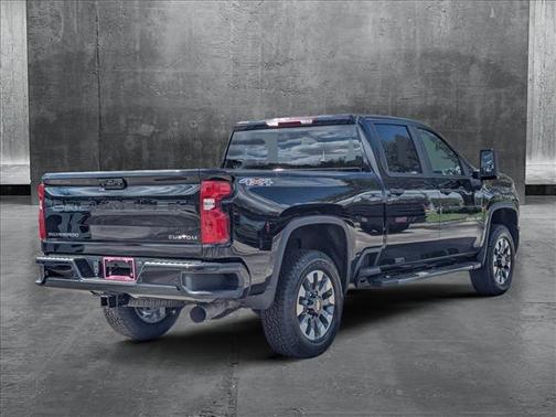 2025 Chevrolet Silverado 2500 Custom