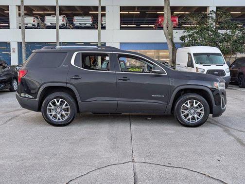 2023 GMC Acadia FWD SLT