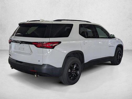 Summit White 2023 Chevrolet Traverse LT Cloth