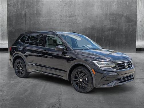 2022 Volkswagen Tiguan 2.0T SE R-Line Black