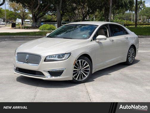 CERAMIC PEARL METALLIC TC 2019 Lincoln MKZ Reserve I